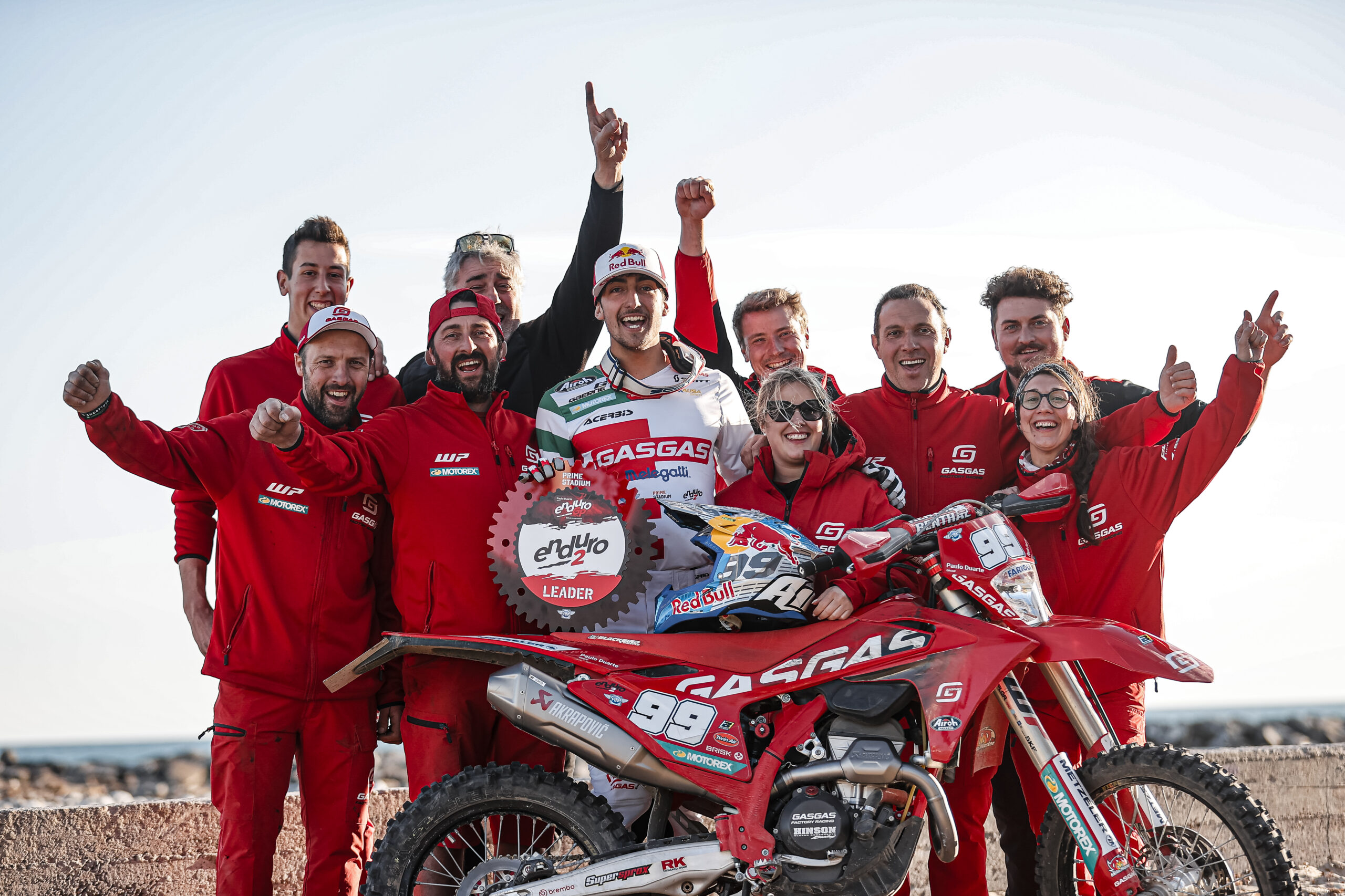 VERONA KICKS ENDUROGP TITLE DEFENCE OFF IN STYLE Transmoto