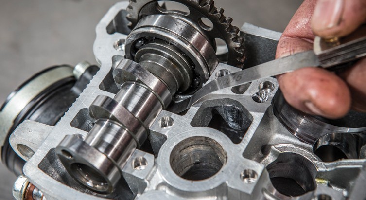 HowTo Adjust Valve Clearance  Transmoto