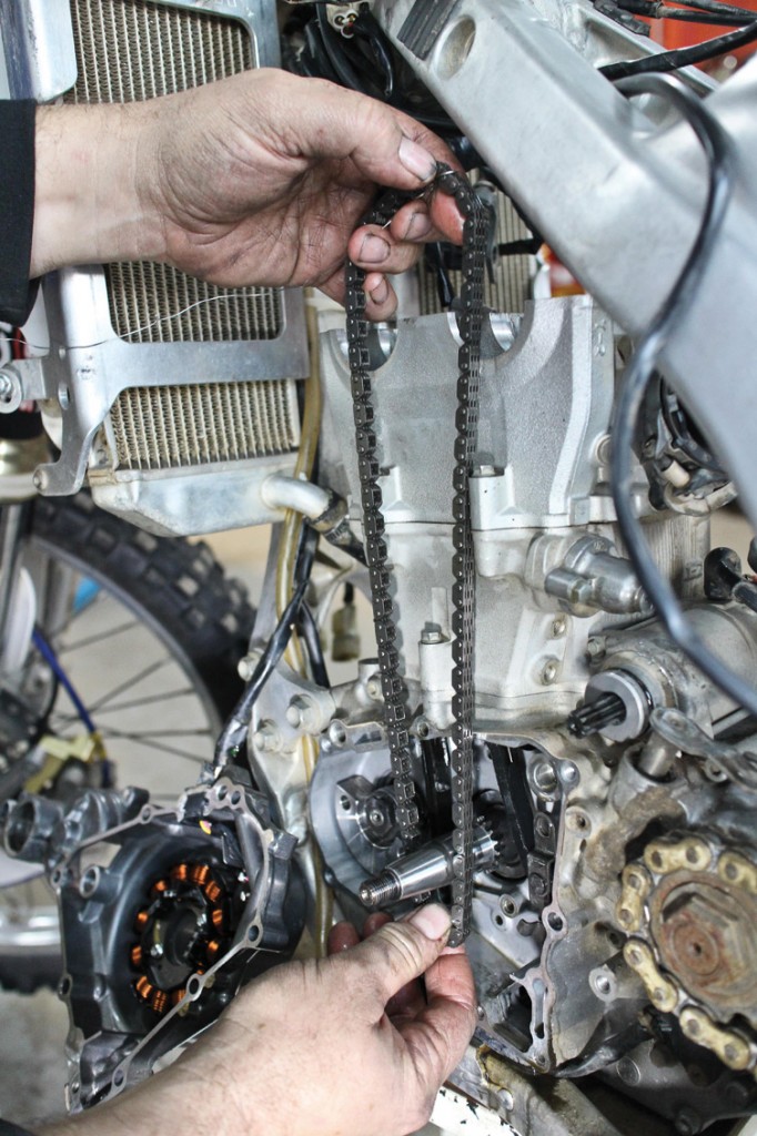 HowTo Change A Timing Chain Transmoto