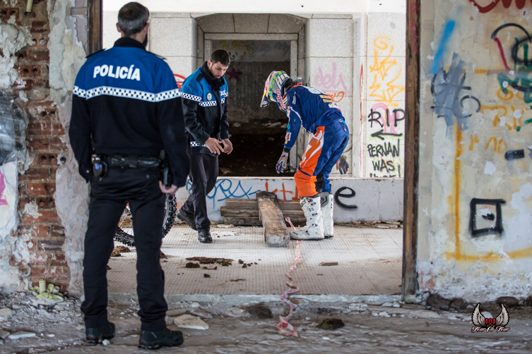 Police-5943