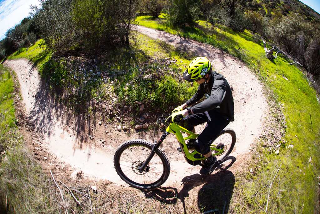 HowTo Master Tight Corners on an eMTB Transmoto