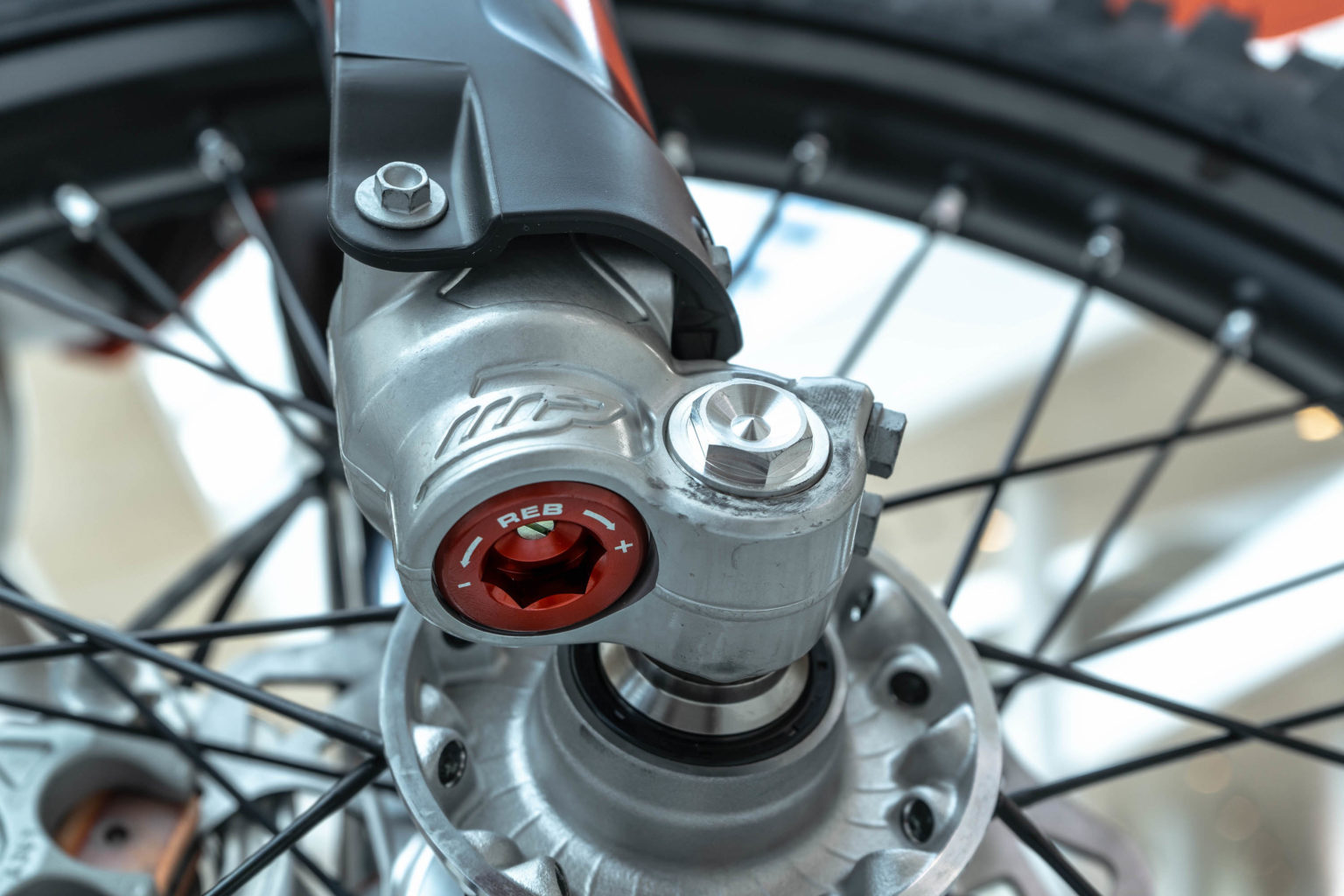 WP’s AllNew (Closed) Cartridge Enduro Fork Transmoto