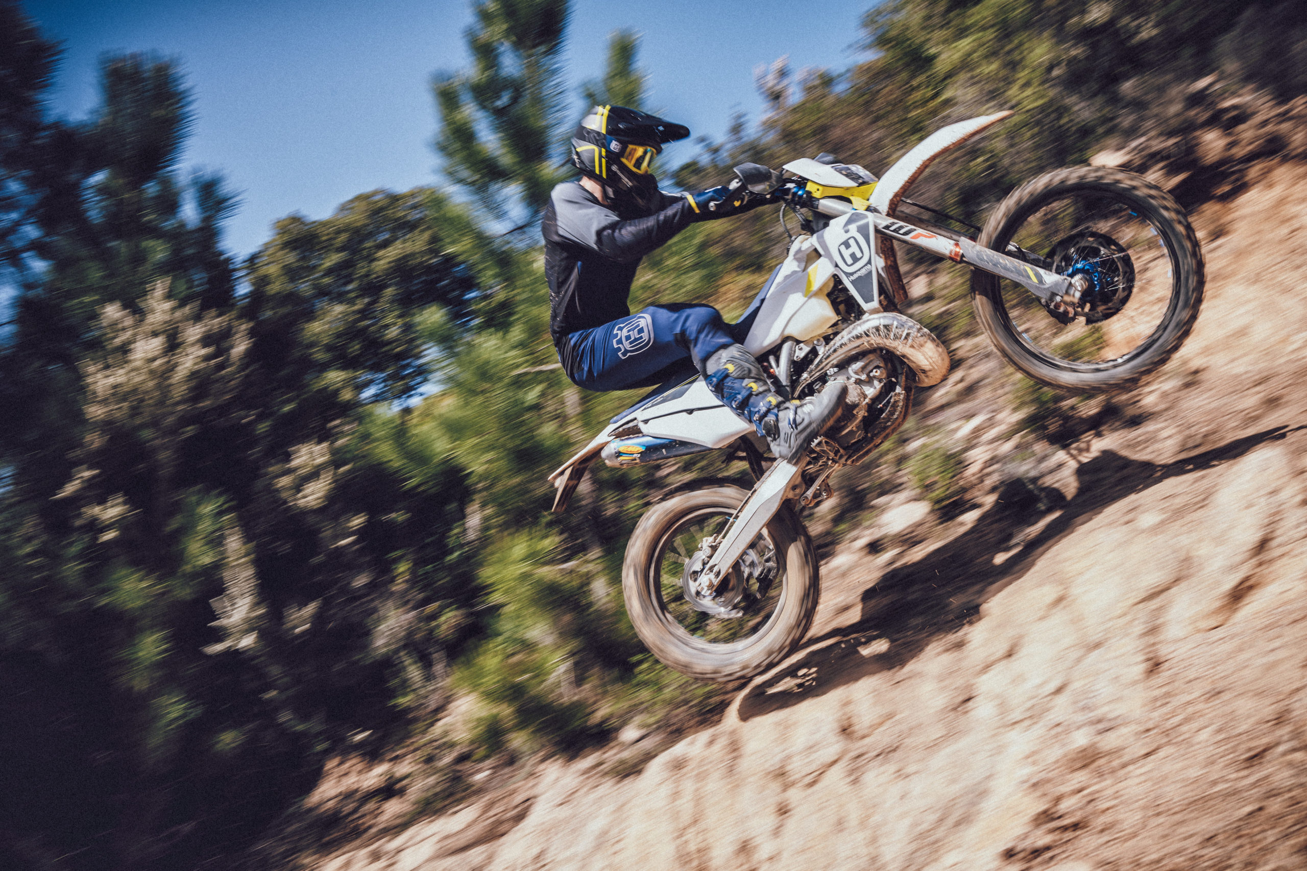 First Look: Husqvarna 2022 Enduro Range - Transmoto