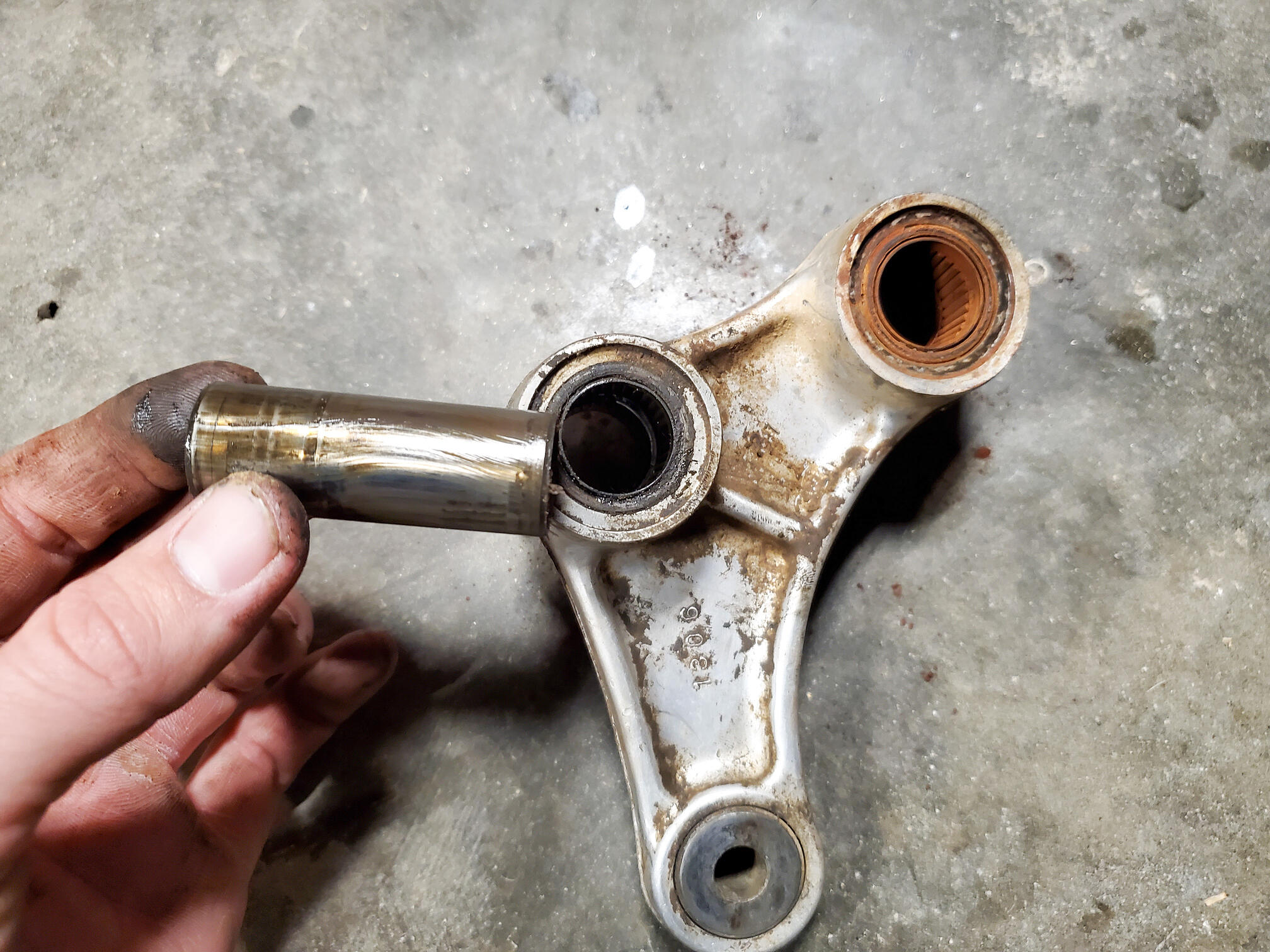 OVERLOOKED MAINTENANCE HOW TO CHANGE YOUR LINKAGE BEARINGS Transmoto