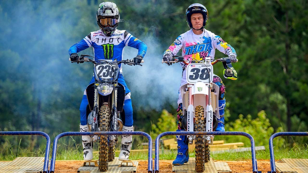 HAIDEN DEEGAN RIPS A TWO-STROKE - Transmoto