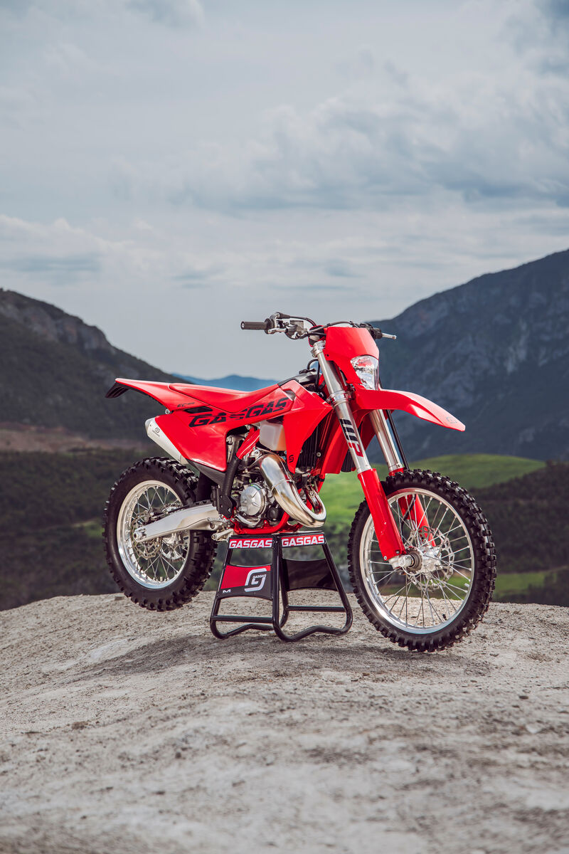 FIRST LOOK: 2025 GASGAS ENDURO RANGE - Transmoto