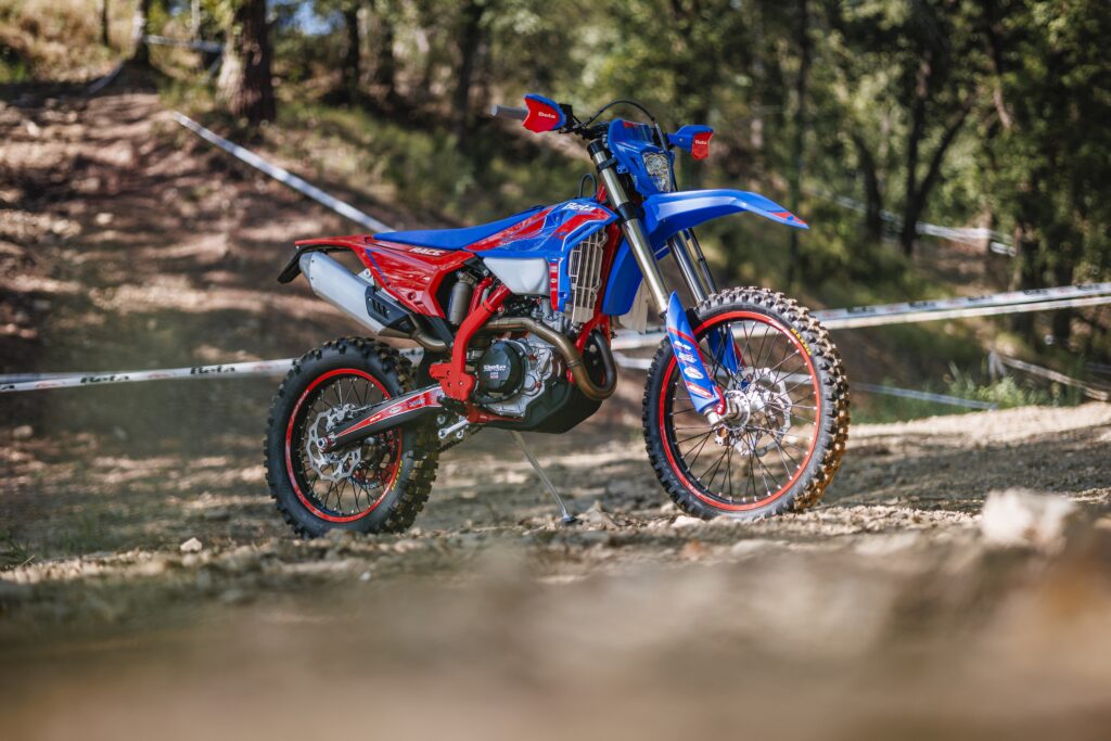 Red and blue plastics and a graphics kit on a Beta 2027 RR race model.