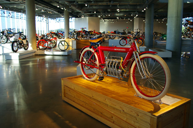 The Barber Vintage Motorsports Museum - Transmoto